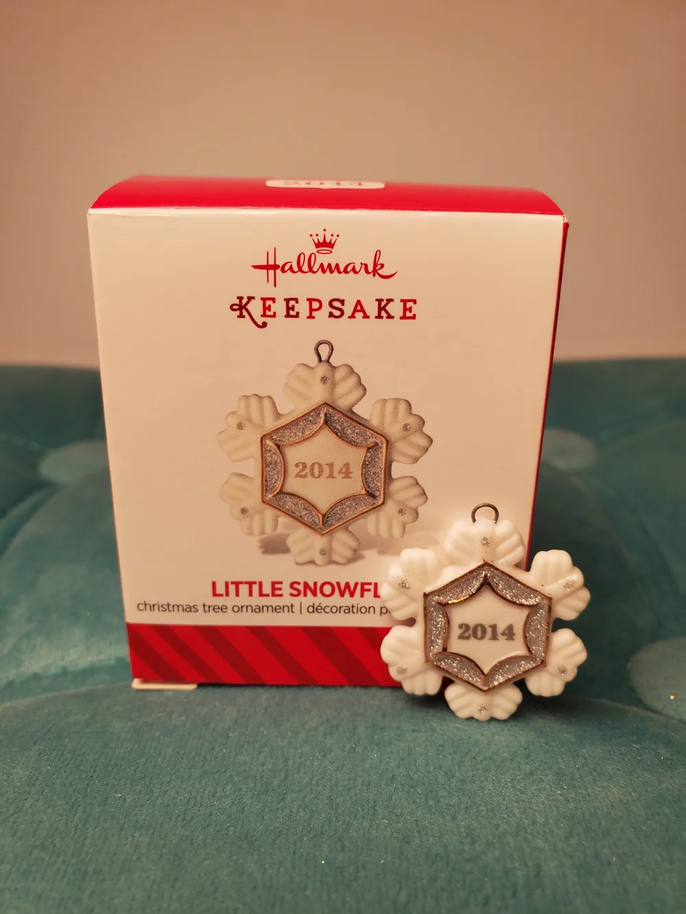 Hallmark Keepsake Little Snowflake 2014 Miniature Ornament QXM8533